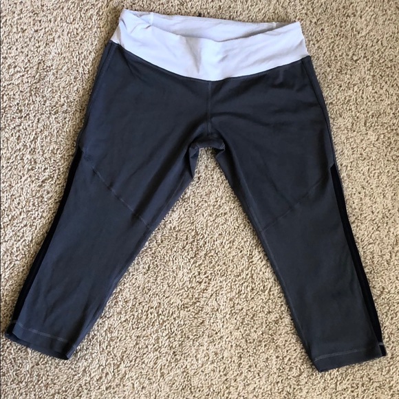 LULULEMON CROPPED LEGGINGS - Picture 6 of 7